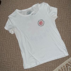 red hot chili peppers tee!